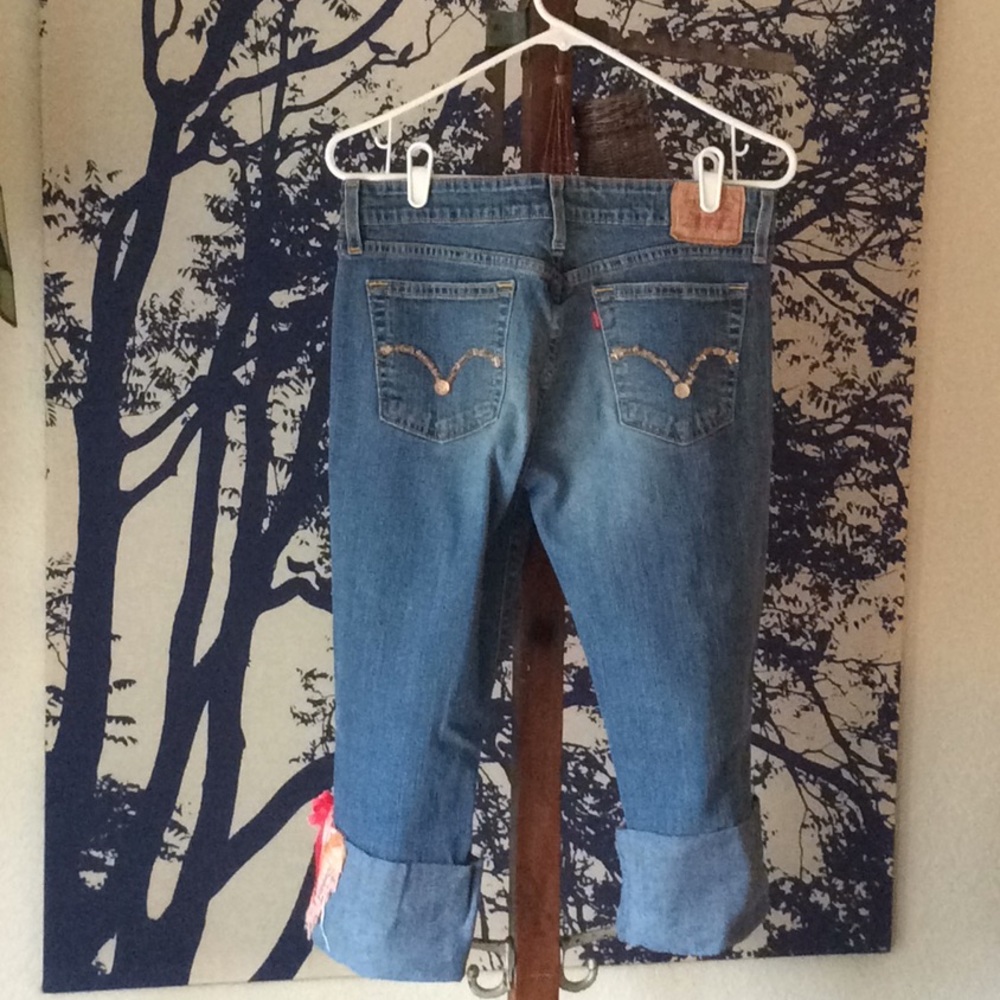 Levi’s custom embellished Capris Size 9